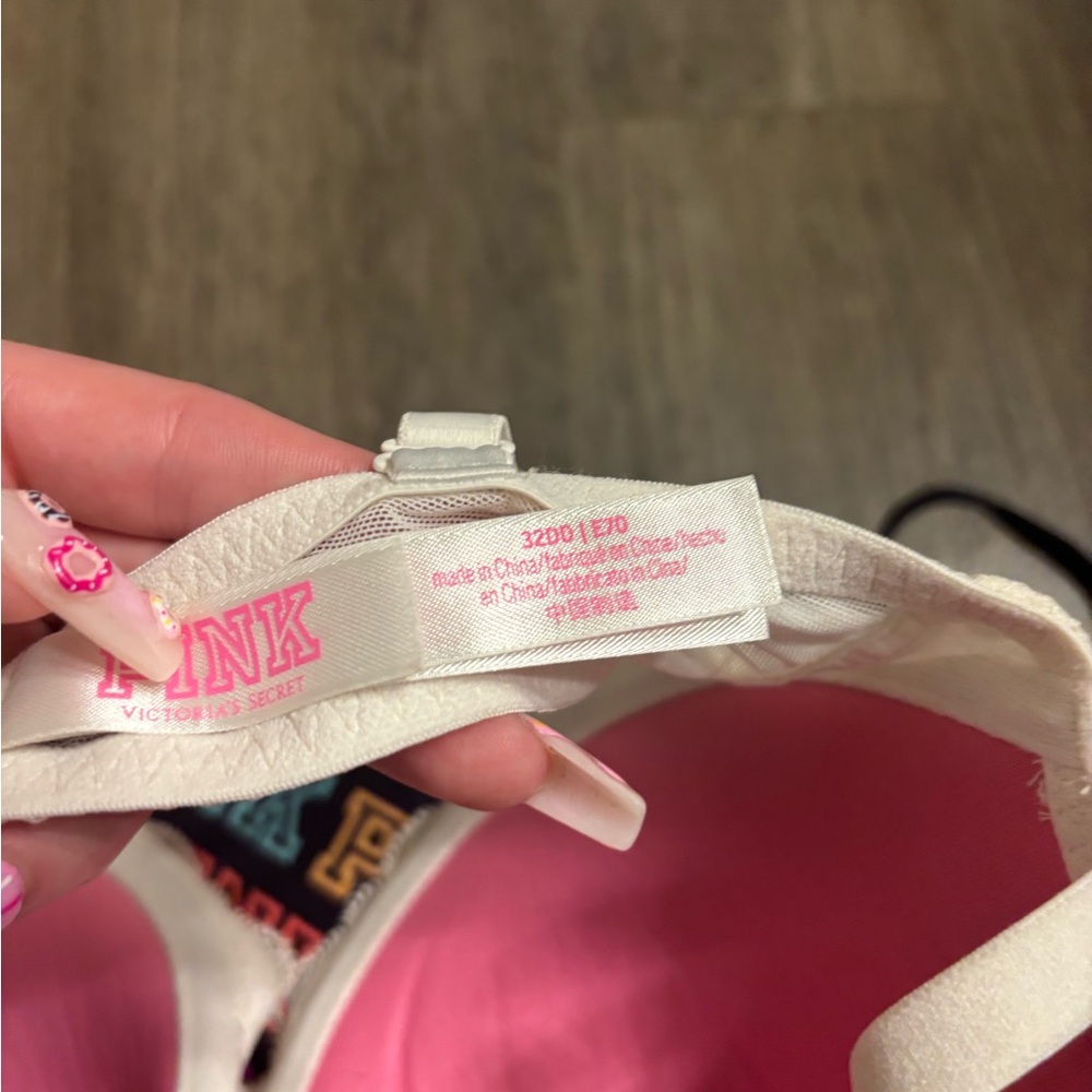 Victorias Secret Bra Bundle 32DD - Picture 2 of 2